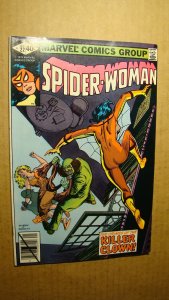 SPIDER-WOMAN 22 *NM- 9.2* 1979 VS THE KILLER CLOWN MARVEL