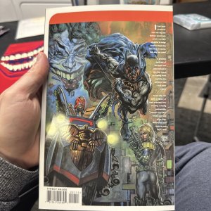 Batman / Judge Dredd: Die Laughing #1 (DC Comics, 1998) - CS7208 