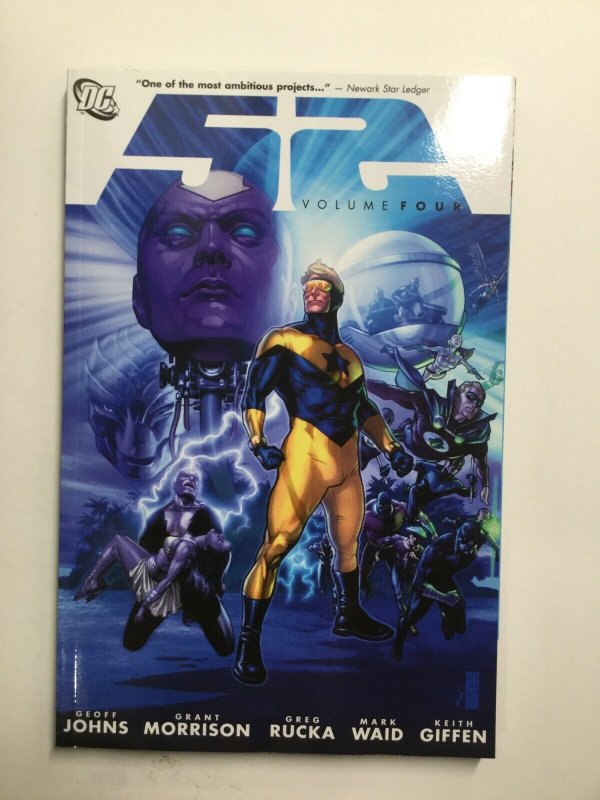 52 Fifty Two Volume Four Tpb Softcover Sc Near Mint Nm Dc Comics