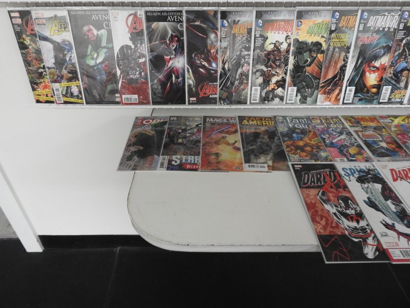 Huge Lot of 140+ Comics W/ Spider-Man, X-Men, Daredevil! Avg. VF Condition!