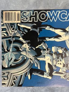 Showcase ’93 #6 (1993) Newsstand – Robin, Peacemaker & Blue Devil VF