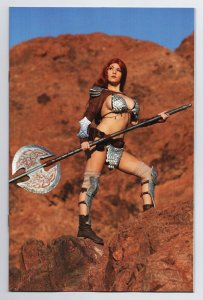 Red Sonja #9 Cvr M 1:7 Virgin Cosplay Variant (Dynamite, 2022) NM 