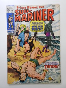 Sub-Mariner #18 (1969) vs Triton! Sharp VF- Condition!