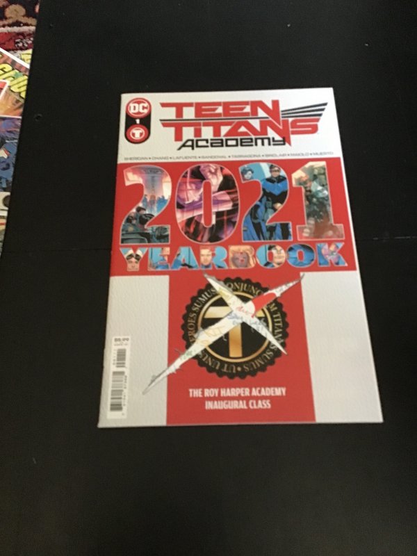Teen Titans Academy 2021 Yearbook (2021) First annual! Super high-grade! NM+ Wow