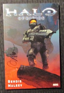 2010 HALO UPRISING by Bendis & Maleev SC SIGNED VF+ 8.5 1st Marvel 