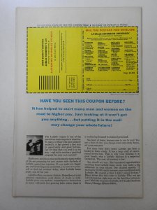 Fantastic Four #144 (1974) vs Dr. Doom! MVS Intact! Sharp VF-NM Condition!