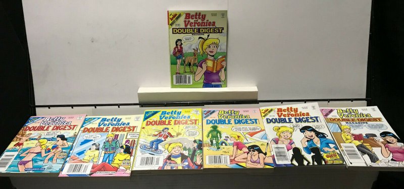 BETTY and VERONICA DOUBLE DIGEST MAGAZINE LOT of 7 Early-Mid 2000's FINE #18