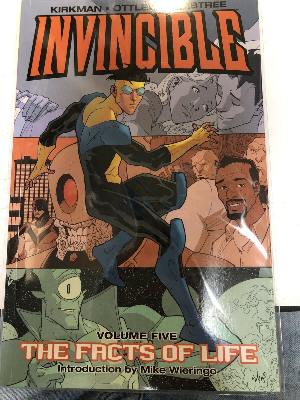 Invincible (Book 5): The Facts of Life by Kirkman, Robert