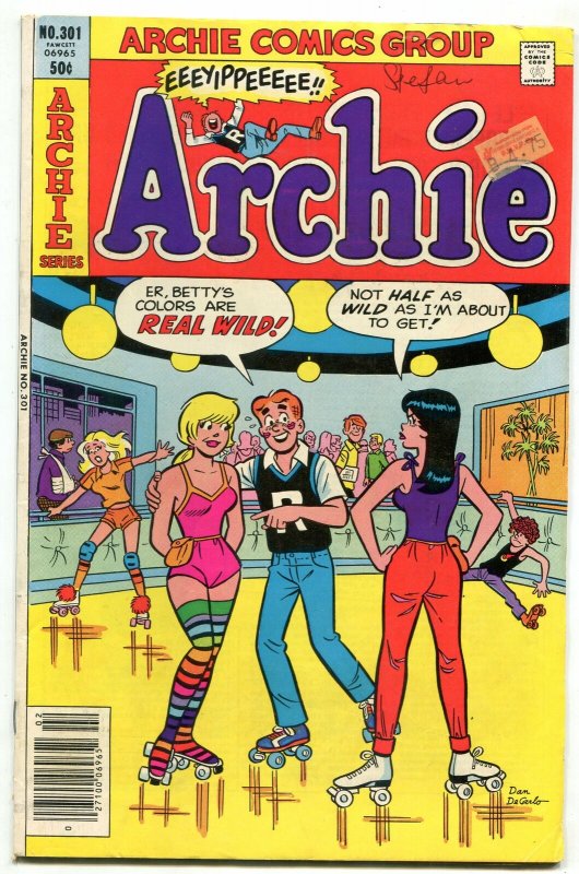 Archie Comics #301 1981- Betty & Veronica- Decarlo rollerskates cover