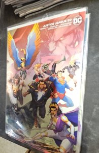 Justice League #59 Wraparound Cover