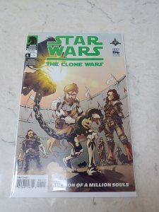 Star Wars: The Clone Wars #4  (2009) HARD TO FIND! STAR WARS KEY!