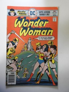 Wonder Woman #224 (1976)
