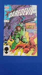 Daredevil #235 | VF+/NM | Marvel Comics Bronze Age 1986 