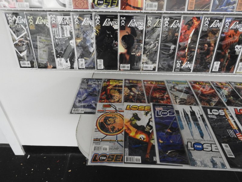 Huge Lot 150+ Comics W/ Batman, Catwoman, Punisher, +More Avg VF/NM Condition!