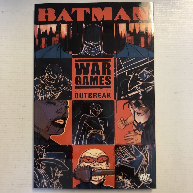 Batman War Games Act One (2005) By Ed Brubaker TPB DC Comics