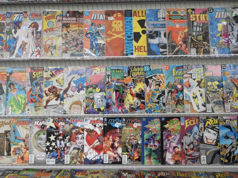 Huge Lot 170+ Comics W/ Booster Gold, Green lantern, Batman+ Avg Fine- Condition