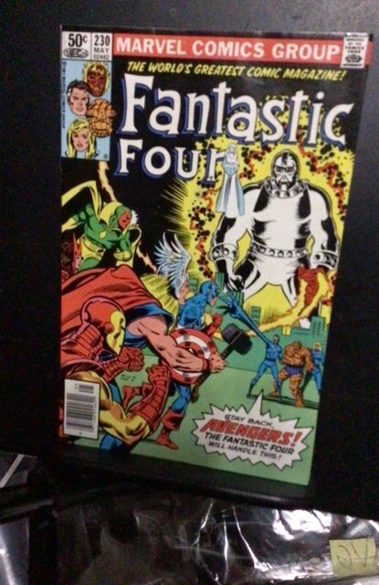 Fantastic Four #230 (1981) Firefrost! Ebon Seeker!  High-grade NM-Avengers cover