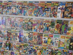 Huge Lot Silver/Bronze Comics W/Spider-Man, X-Men, FF, Avengers+ See Description