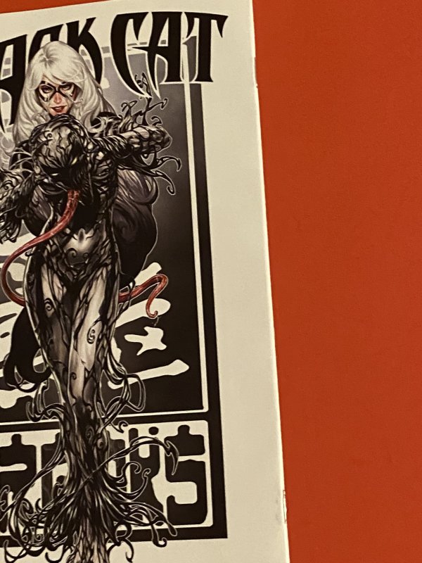 BLACK CAT #2 MARK BROOKS SiGNED  VIRGIN VARIANT B NM SPIDER-MAN CARNAGE VENOM