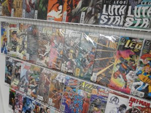 Huge Lot 120 Comics W/ Avengers, Ghost Rider, Alpha Flight+ Avg VF- Condition!