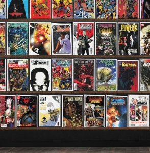 Huge Lot 140+ Comics with Dreadstar, Detective Comics & More!