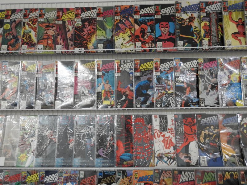 Huge Lot of 190+ Comics W/ Daredevil, Elektra +More! Avg FN+ Condition!