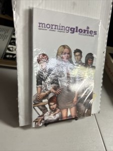 Morning Glories Vol. 1 TPB