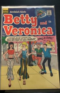 Archie's Girls Betty and Veronica #129 (1966)