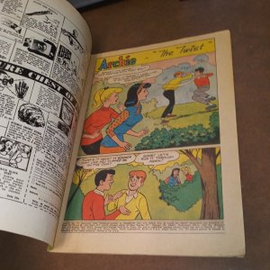 LAUGH #177 silver age 1965 The Twist PINK PRINCESS PHONE COVER Archie Comics