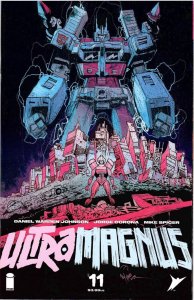 Transformers (2023) #11 VF+ Ultra Magnus One Per Store Surprise Variant Cover
