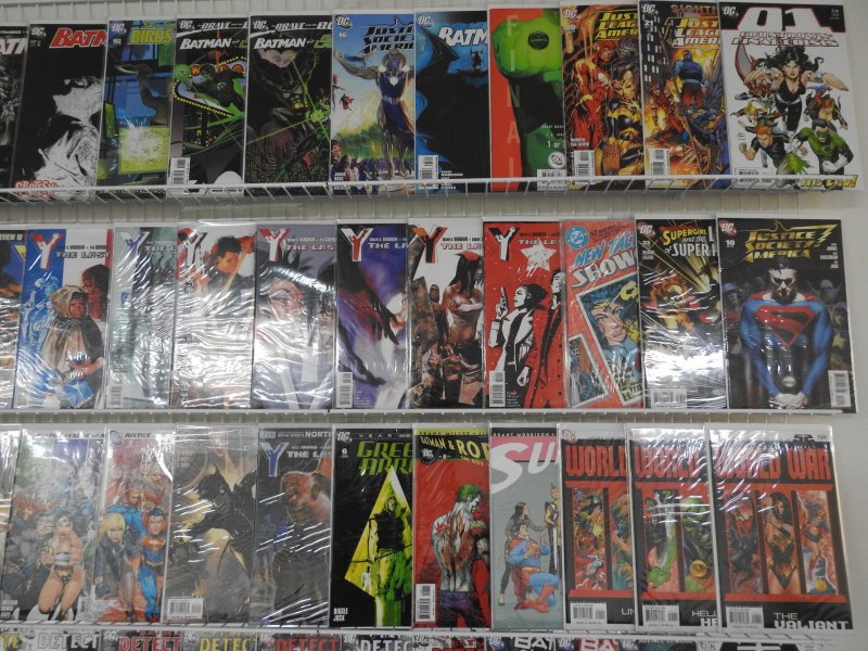 Huge Lot of 170 Comics W/ Batman, The Flash, Robin Avg VF- Condition!
