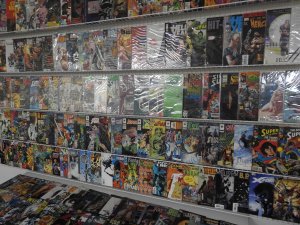 Huge Lot 150+ Comics W/ Hulk, Spider-man, Superman+ Beautiful Avg VF- Condition!