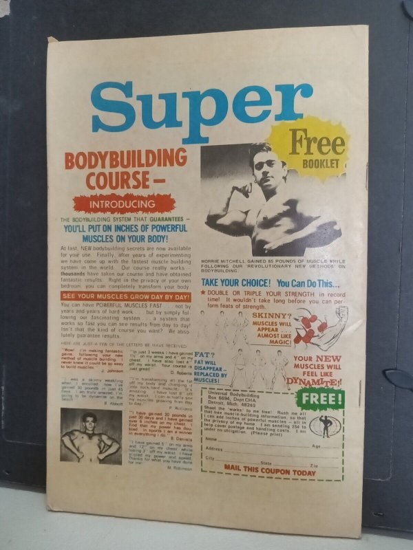 E-Man #10 - Early John Byrne Art - Modern Comics 1977. P12