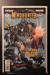 Witchblade/Aliens/The Darkness/Predator #1 Gold Foil  Variant (2000)