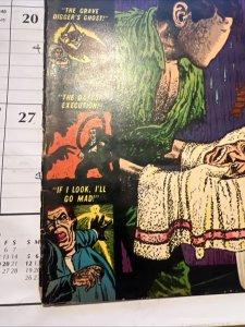 UNCANNY TALES #8 ATLAS 1953 CLASSIC COVER - READ DESCRIPTION