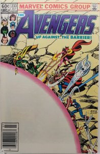 AVENGERS #233 Fantastic Four, Scarlet Witch, Vision, Annihulus, null-field, NM