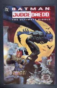 Batman/Judge Dredd: The Ultimate Riddle (1995)