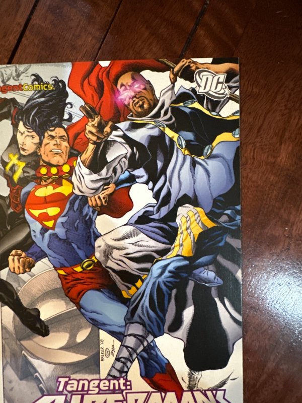 Tangent: Superman's Reign #10 (2009)