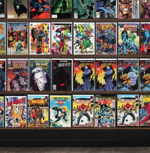 Huge Lot 150+ Comics with Detective Comics, Deathstroke The Terminator & More!