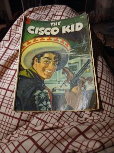 CISCO KID # 24 (DELL) PANCHO - DIABLO - POCO - PAINTED COVER Golden Age Western