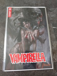 Vampirella #22 (2021)  LUCIO PARRILLO VARIANT