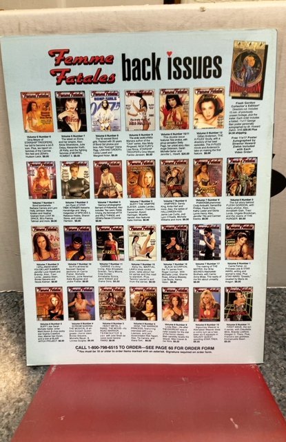 Femme Fatales volume 10 #1 march 2001