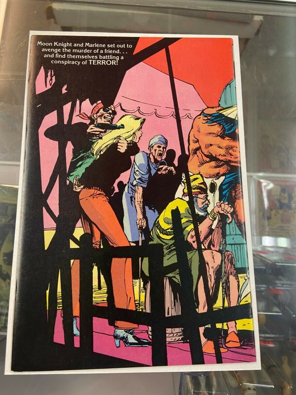 Moon Knight 18 NM-
