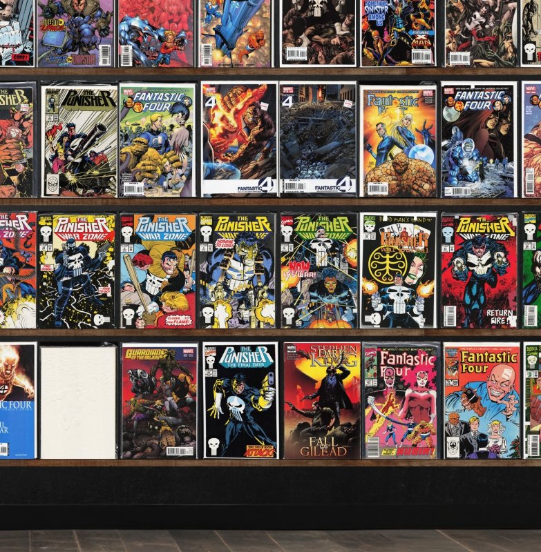 Huge Lot 150+ Comics with Fantastic Four, The Punisher, X-Force & More!