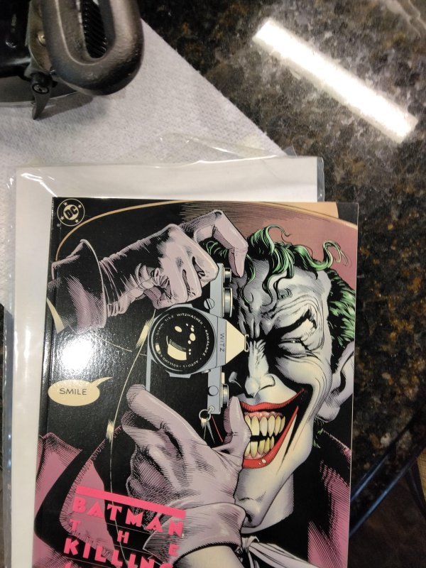 Batman: The Killing Joke (1988)