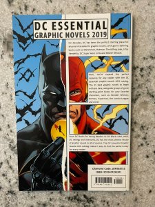 DC Essential Graphic Novels 2019 TPB Comic Book Batman Superman Flash Arrow J569 