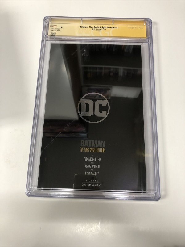 Batman: The Dark Knight Returns (2022) #1 (CGC 9.8 SS) Signed Miller•Janson