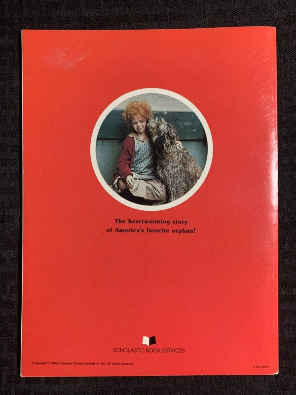 1982 ANNIE Storybook Based on the Movie FVF 7.0 Scholastic SBS Paperback