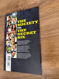 Villains United DC Comics TPB Graphic Novel Comic Book Batman Joker Flash 4 J304