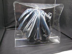 Batman Kotobukiya Artfx 1/6 scale Pre-Painted PVC Batman Statue Blue 